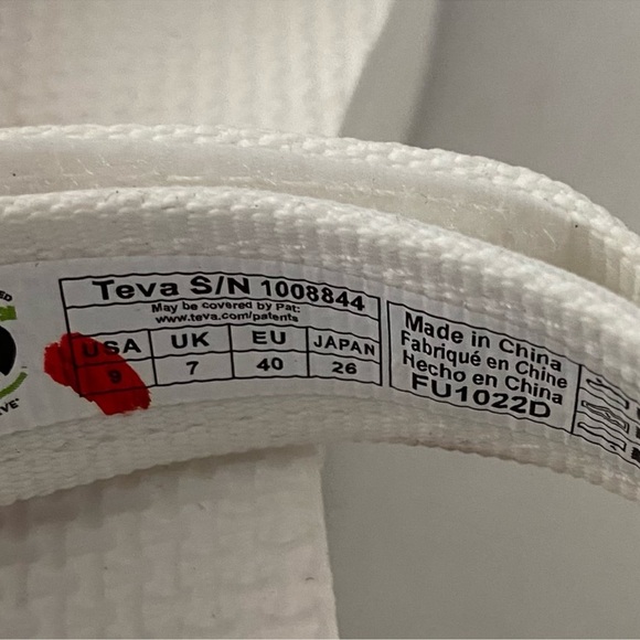 Teva Flatform Universal Sandals White 9 - Picture 6 of 9